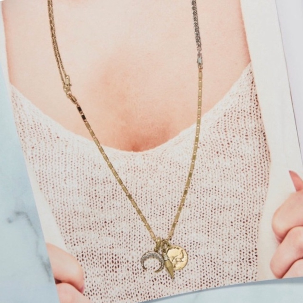 :: Stella & Dot | Versatile Vintage Gold Renegade Pendant Coin Arc Pave Necklace - Picture 2 of 5